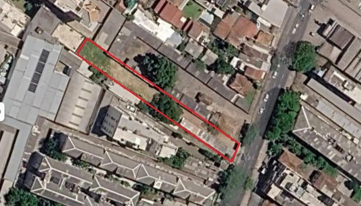 Imagem Terreno para Venda com 931m² no Menino Deus