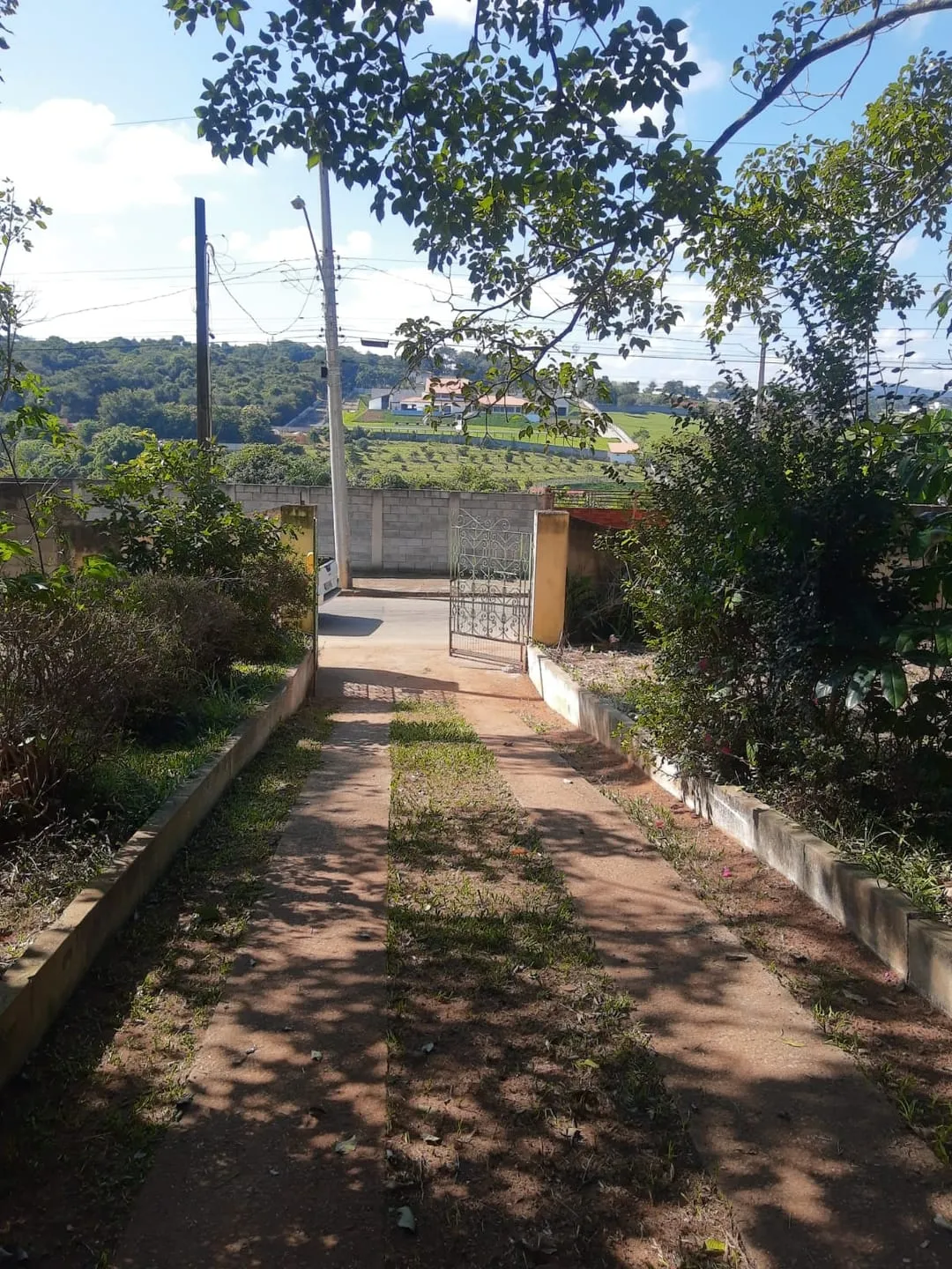Imagem Chácara à venda 3 Quartos, 4 Vagas, 2500M², Piracangaguá, Taubaté - SP