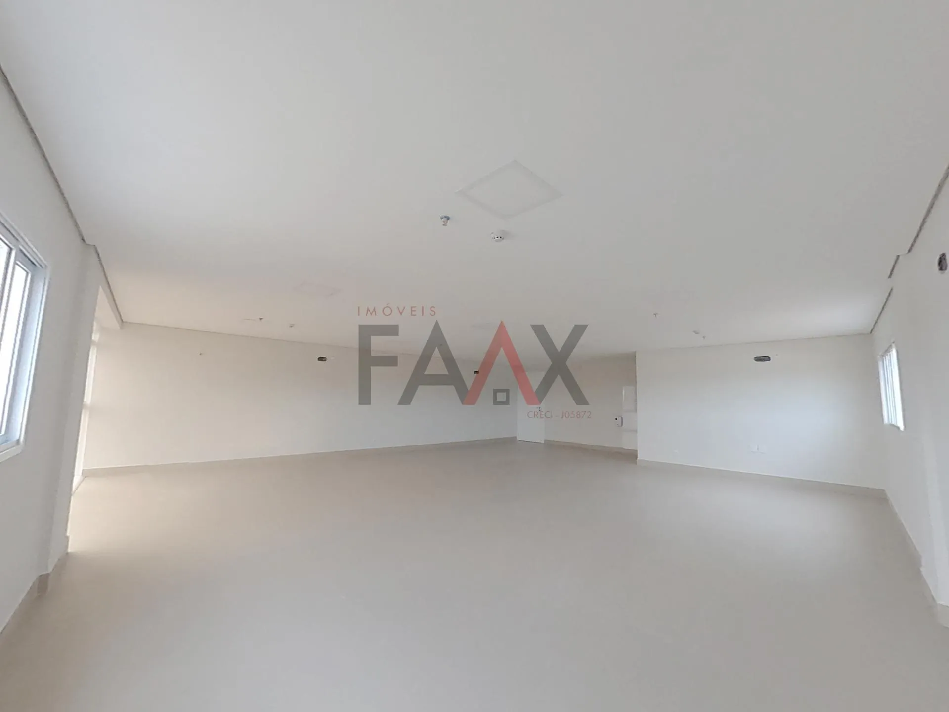 Imagem Sala comercial para locação na Cidade dos Lagos no prédio do centro médico