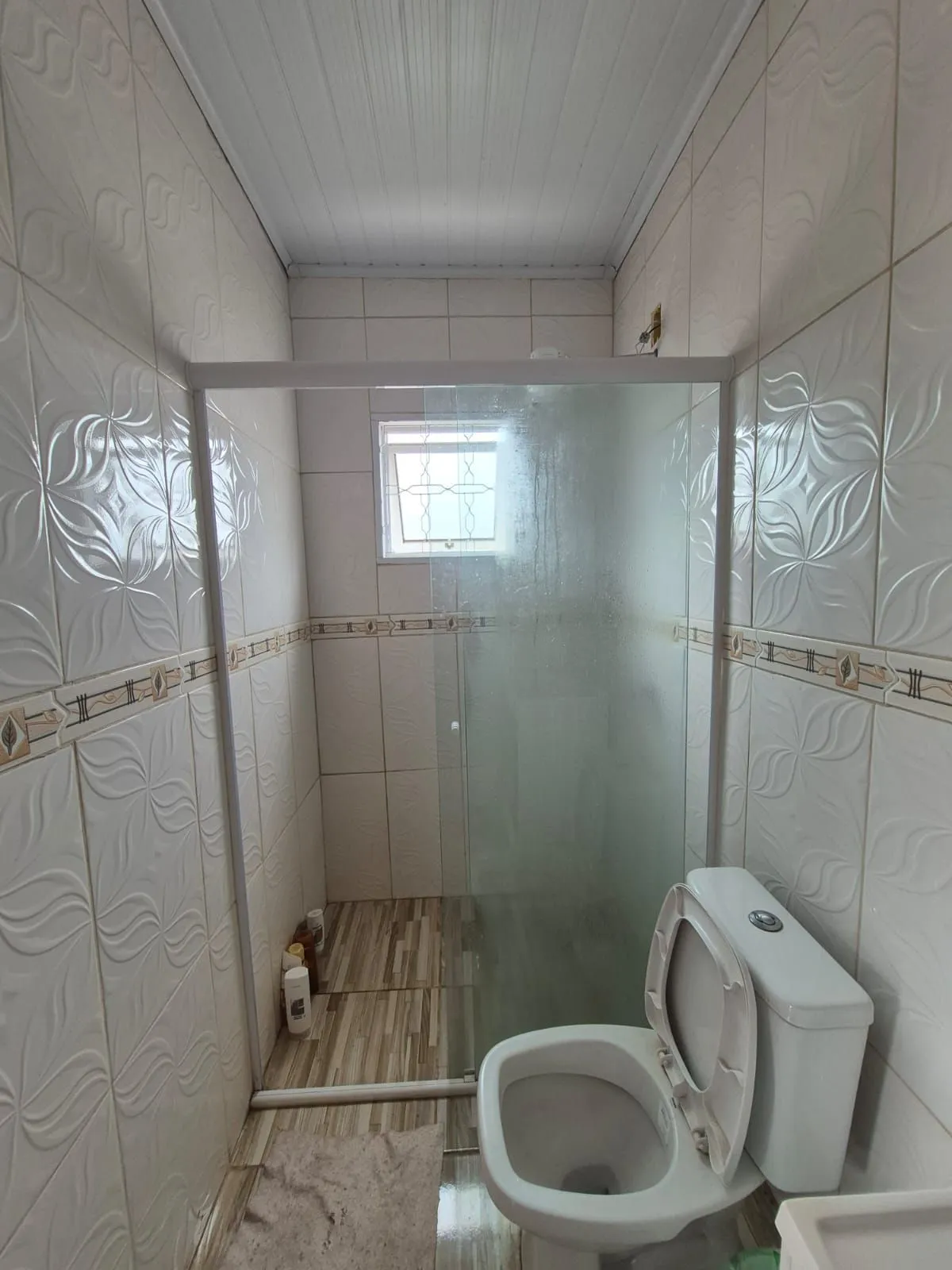Imagem Belíssima casa de 2 dormitórios com um amplo pátio na cidade de Passo Fundo