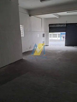 Imagem Salão comercial amplo para seu negócio crescer com visibilidade e acesso