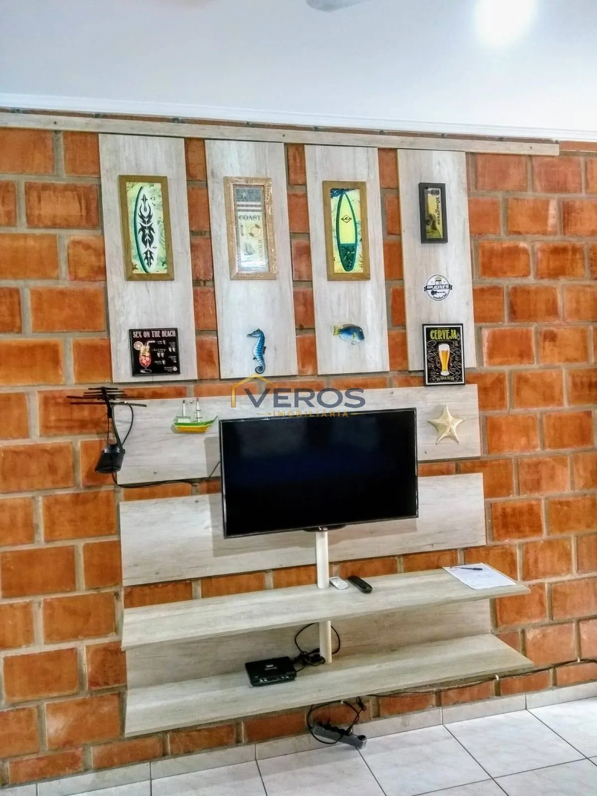 Imagem Apartamento Pequeno Mobiliado à Venda na Martim de Sá Caraguatatuba