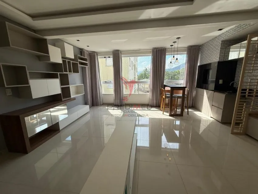 Imagem Apartamento de 3 Quartos, semi mobilado, 2 Vagas de Garagem,centro de Jaraguá