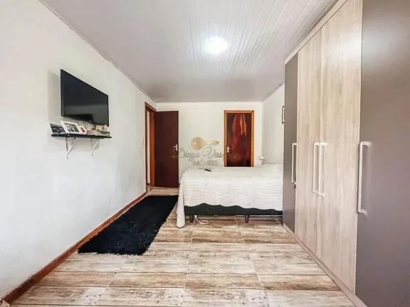 Imagem Casa em Condomínio para Venda em Teresópolis / RJ no bairro Colônia Alpina