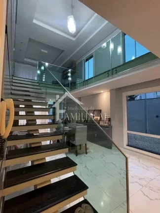 Imagem Sobrado Averbado no Iririú com 347m²