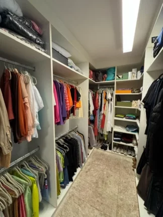 Imagem Excelente apartamento mobiliado decorado com três suítes a venda no caminho da Arvores