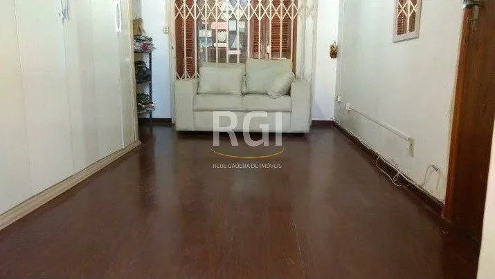 Imagem Casa para Venda - 300m², 4 dormitórios, 4 vagas - Nonoai