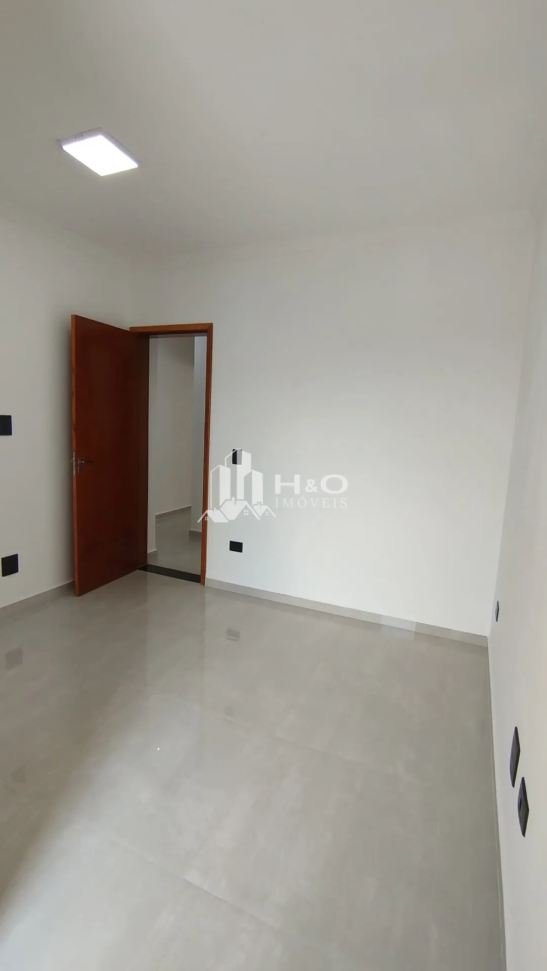 Imagem Oportunidade, Lindo Sobrado Frontal à Venda no Jardim Brasília - 123m² de Área Útil!