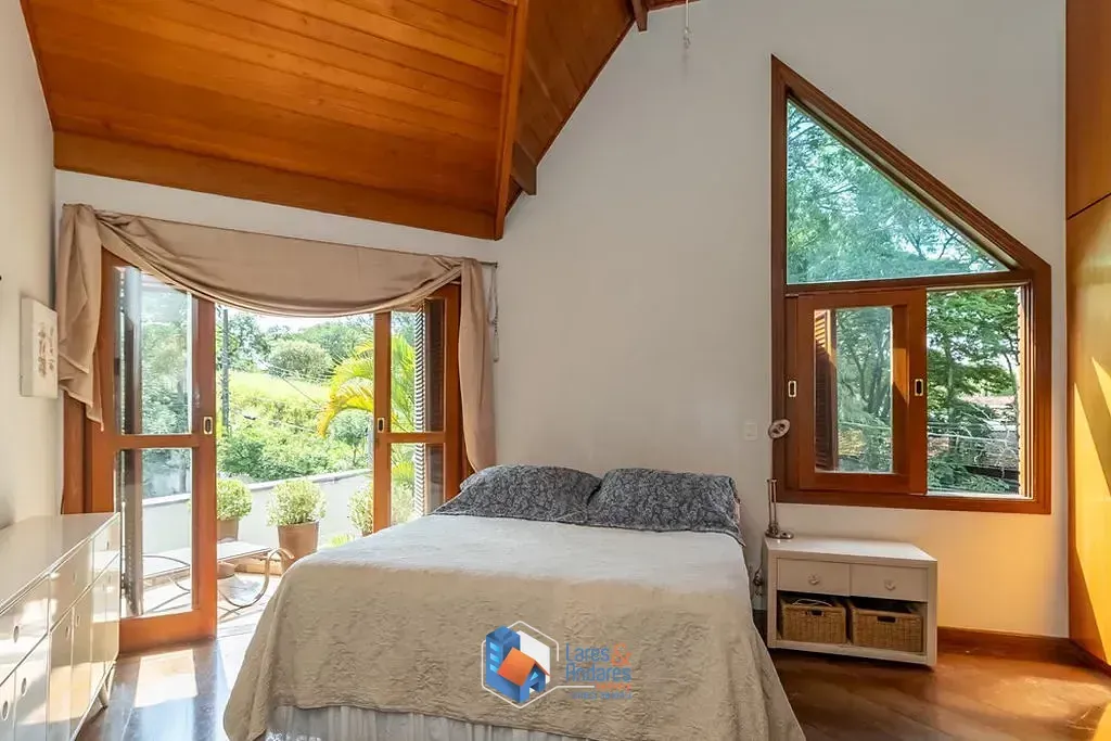 Imagem Casa à venda 4 Quartos 2 Suites 4 Vagas 237M² Jardim Marajoara São Paulo - SP