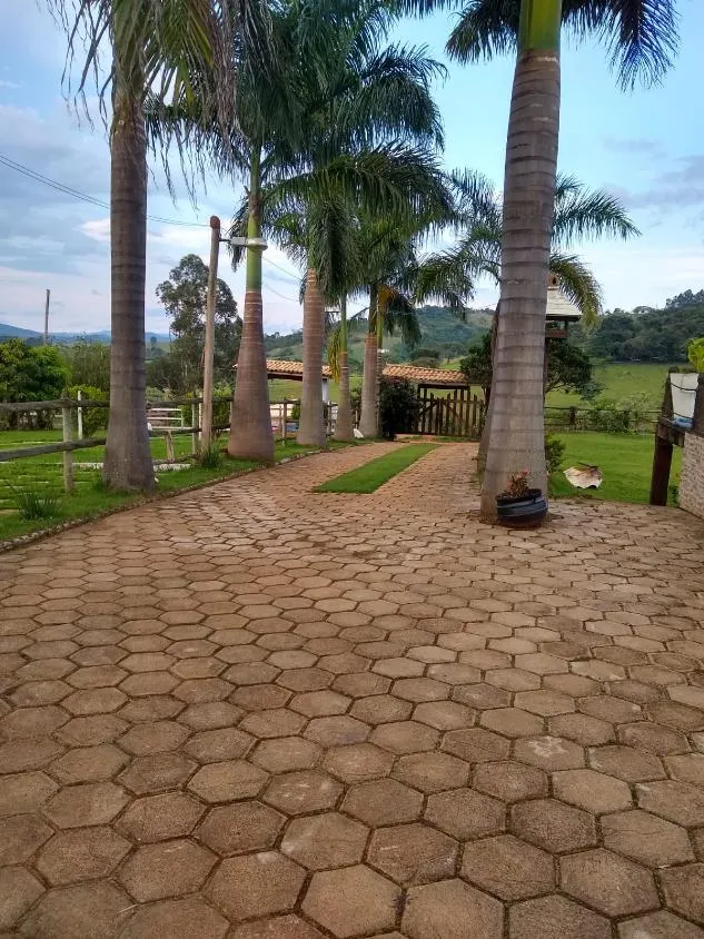 Imagem Vendo linda chácara em Crucilândia/MG com 1.200 m² de área total