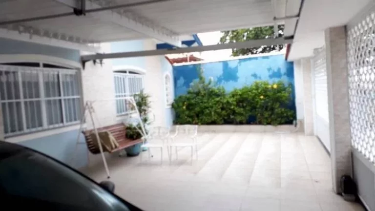 Imagem CASA COM 5 DORMITORIOS PERTINHO DA PRAIA