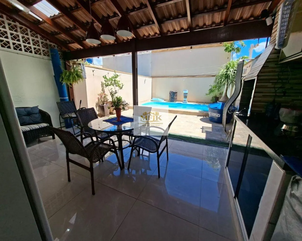 Imagem Casa de 4 quartos à venda em Santa Terezinha