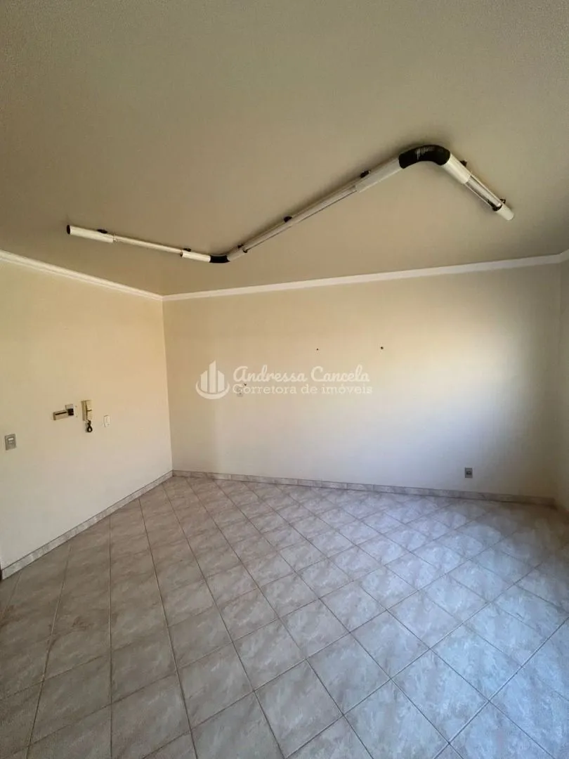Imagem Sobrado comercial 3 suítes à venda, 400 m² por R$ 1.380.000 - Universitário - São José do Rio Preto/SP
