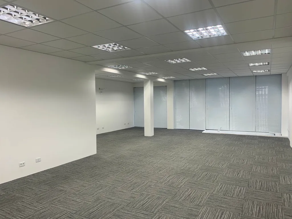 Imagem SALA COMERCIAL em Curitiba - PR, Centro