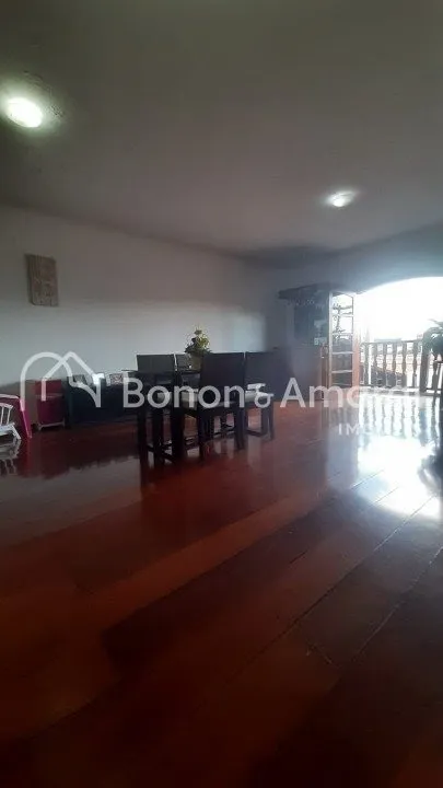 Imagem Casa à Venda 4 Quartos e 2 suítes - Jardim Paraíso - 266 m²