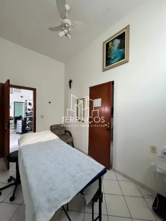 Imagem SOBRADO RESIDENCIAL COM SALA COMERCIAL NA CIDADE DE VÁRZEA PAULISTA.