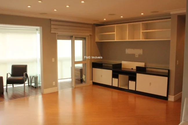 Imagem Apartamento de 3 suítes a venda na Vila Olimpia