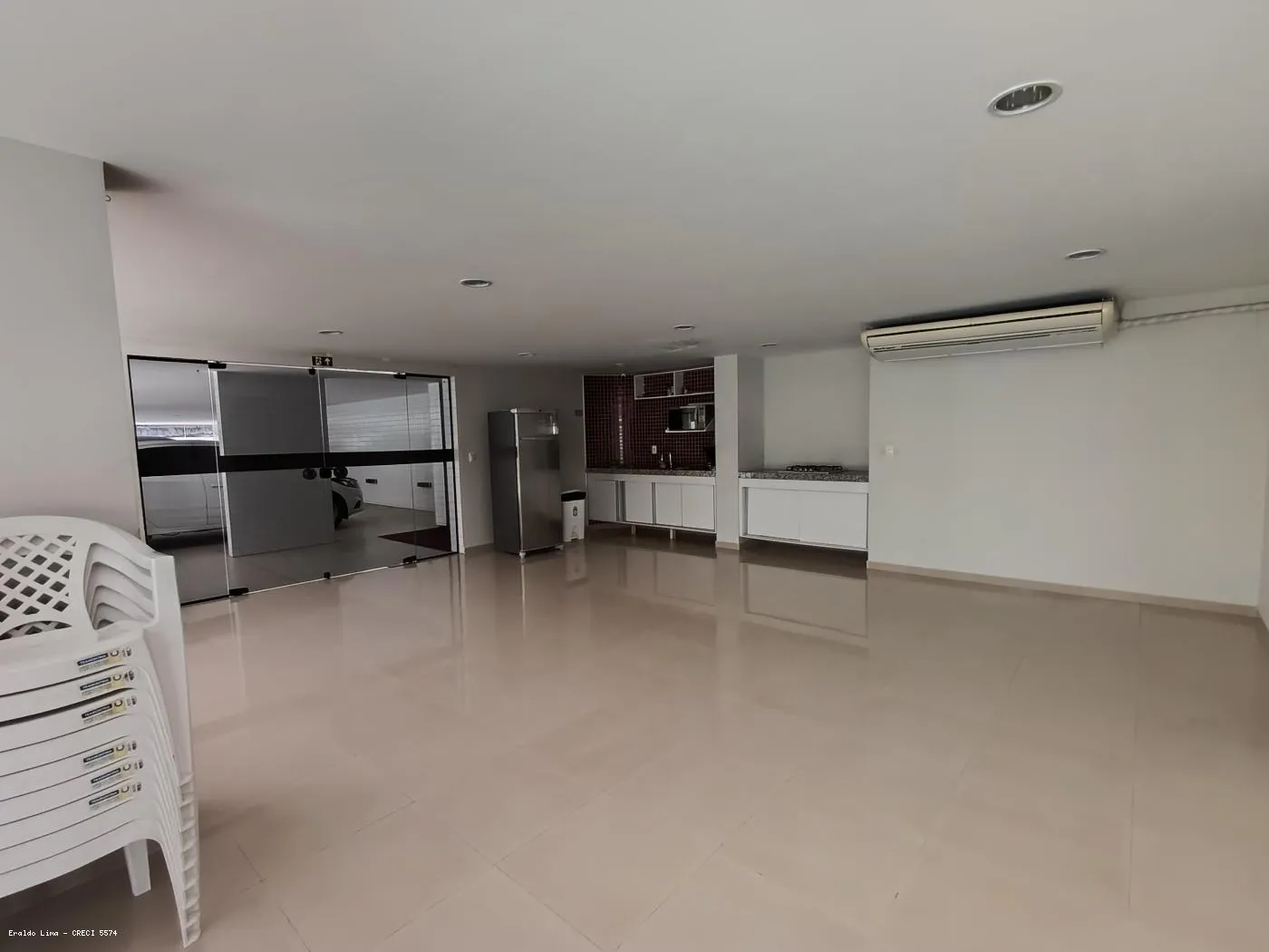 Imagem Apartamento para Venda em Maceió, Jatiúca, 3 dormitórios, 1 suíte, 3 banheiros, 2 vagas