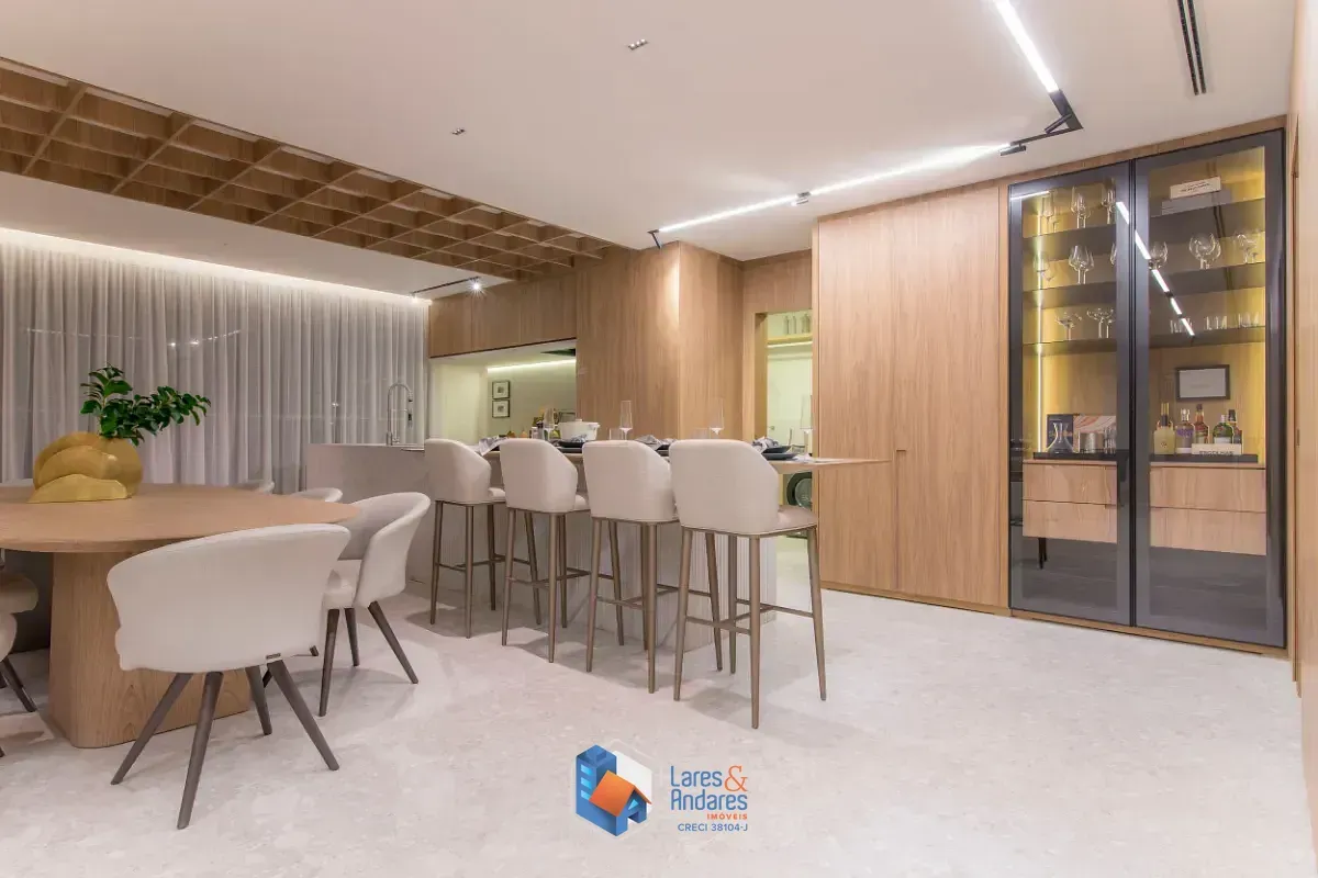 Imagem Apartamento para venda em Alto de Pinheiros com 4 quartos, sendo 4 suítes, 220m²