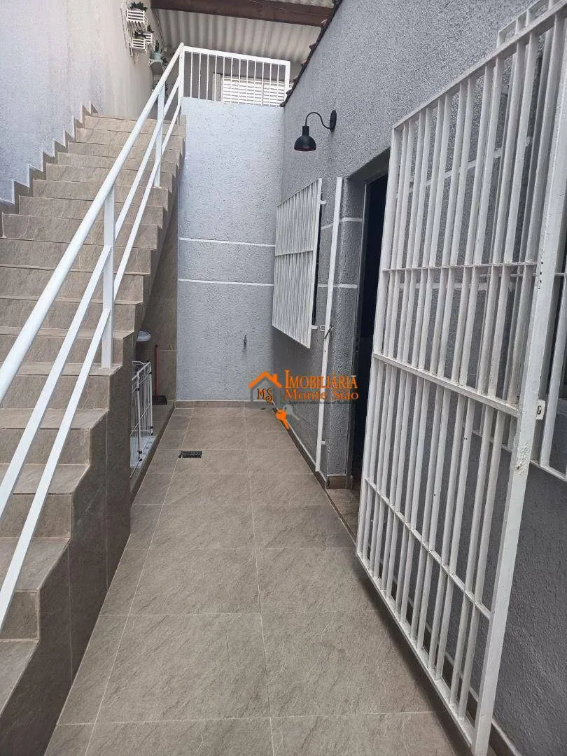 Imagem Sobrado com 2 dormitórios à venda, 204 m² por R$ 750.000,00 - Bonsucesso - Guarulhos/SP