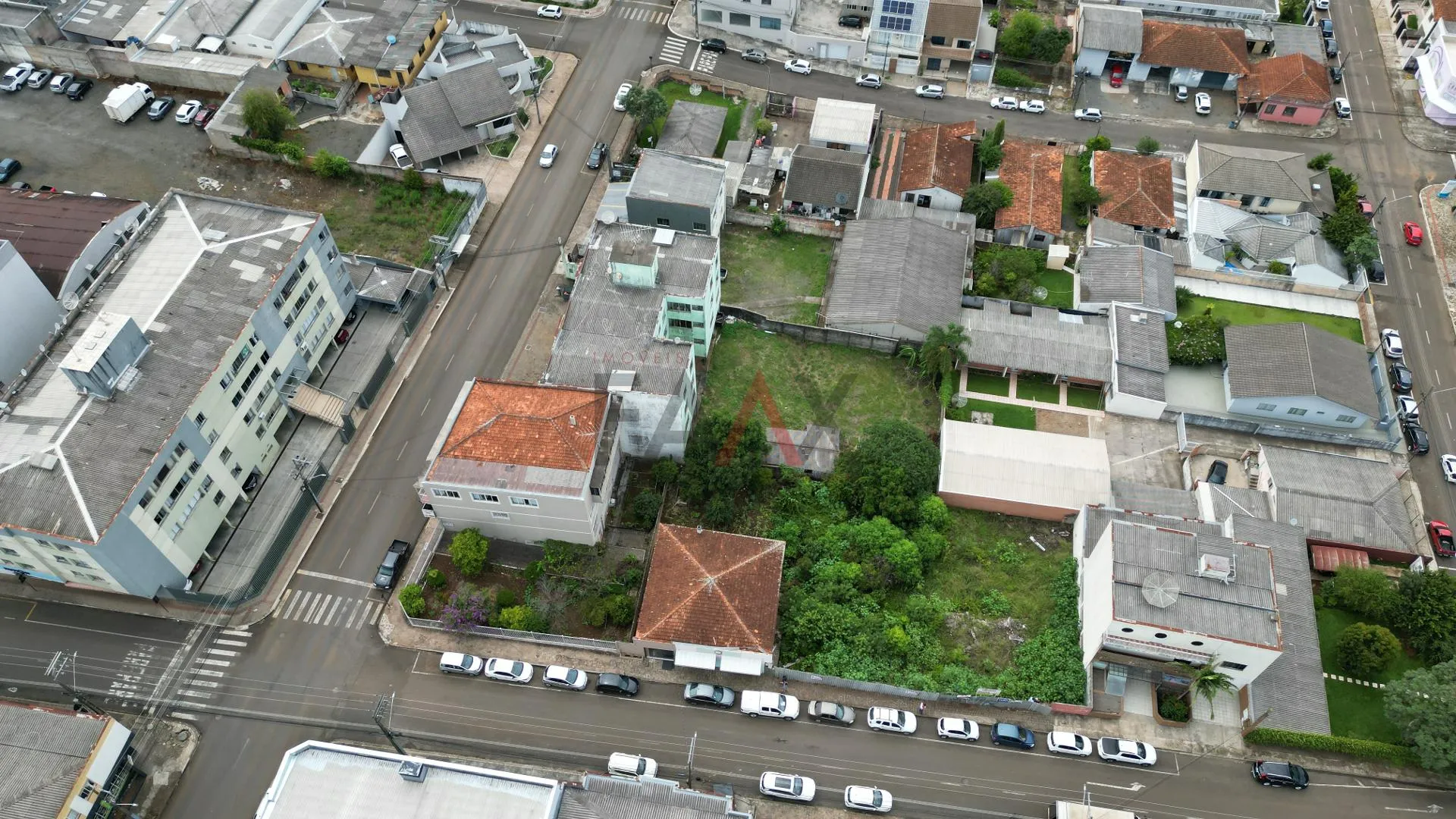 Imagem Excelente terreno à venda no Centro da cidade de Guarapuava PR