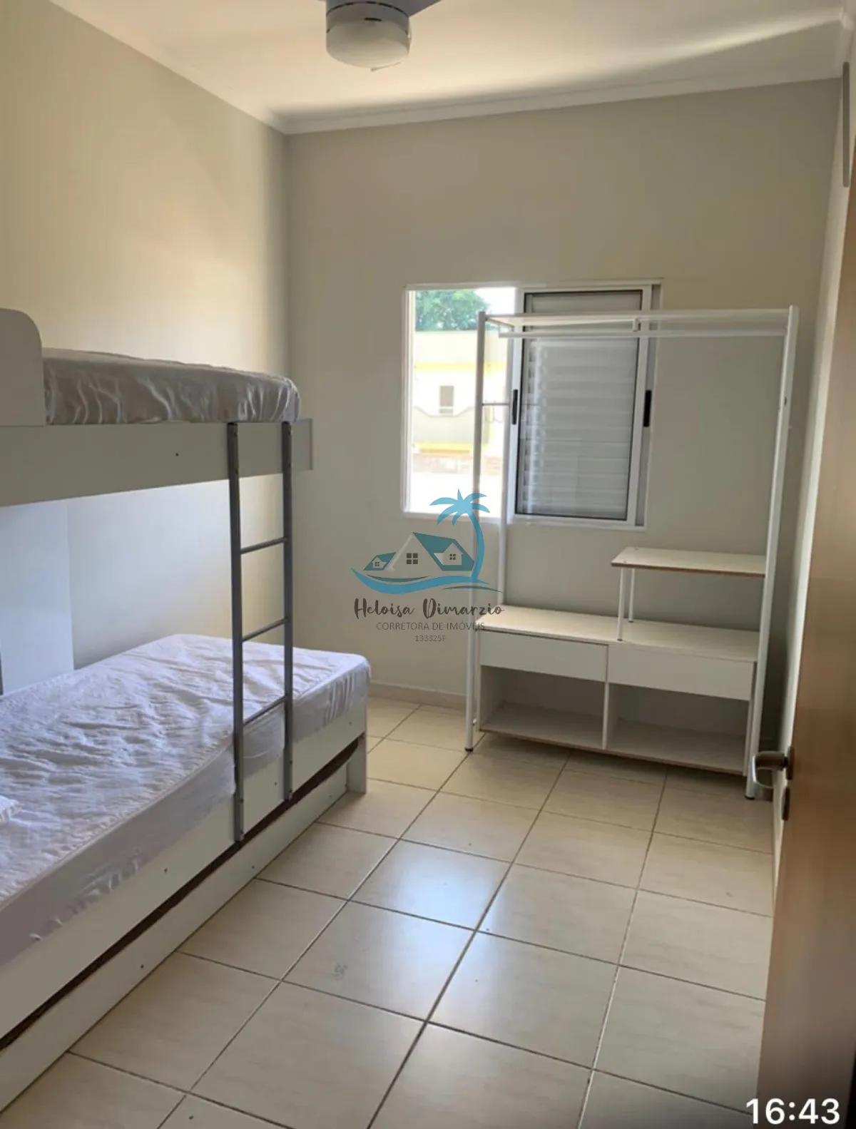 Imagem Apartamento com 2 dormitórios a venda em Ubatuba na região central, ao lado do aeroporto .