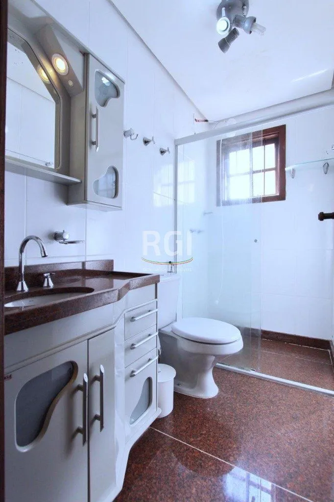 Imagem Casa para Venda - 185.29m², 4 dormitórios, sendo 2 suites, Teresópolis