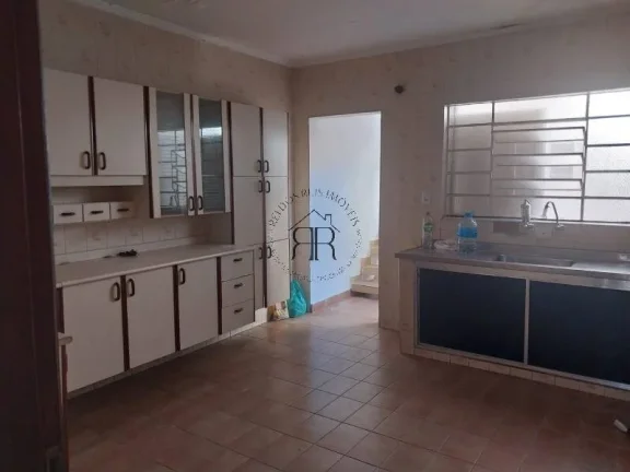 Imagem Sobrado de 159 m² de área construída, ambientes amplos, bem iluminados e arejados, conta com 2 do...
