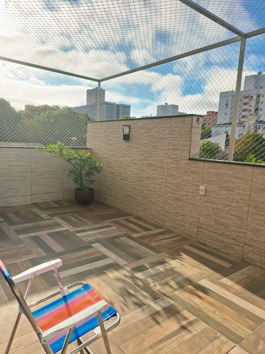 Imagem Apartamento com 02 quartos no Bairro Cristal (01 Suíte)