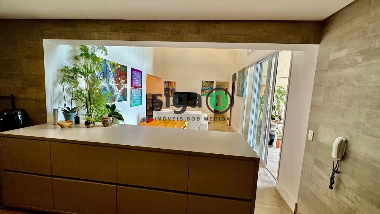 Imagem Apartamento à venda com pé direito duplo, 3 quartos e 148m2 no Panamby