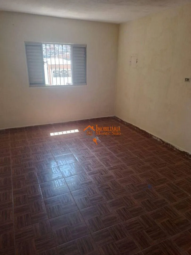 Imagem Sobrado com 4 dormitórios à venda, 200 m² por R$ 426.000,00 - Cidade Soberana - Guarulhos/SP