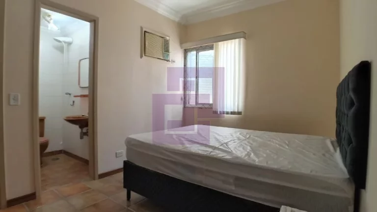 Imagem Apartamento com 03 dormitórios para locação na praia da Enseada Guarujá.