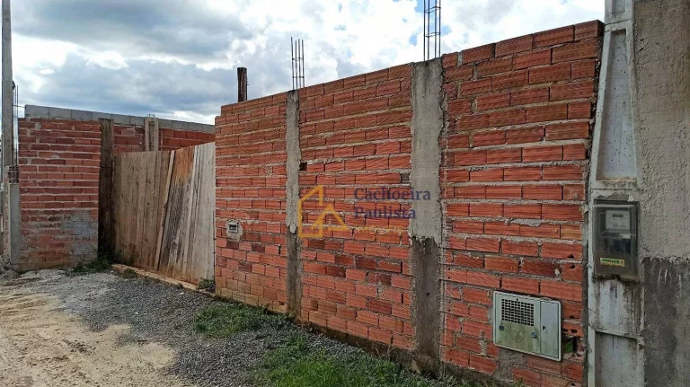 Imagem Casa em construção à venda, com 3 dormitórios - 270 m² - Embaú - Cachoeira Paulista/SP