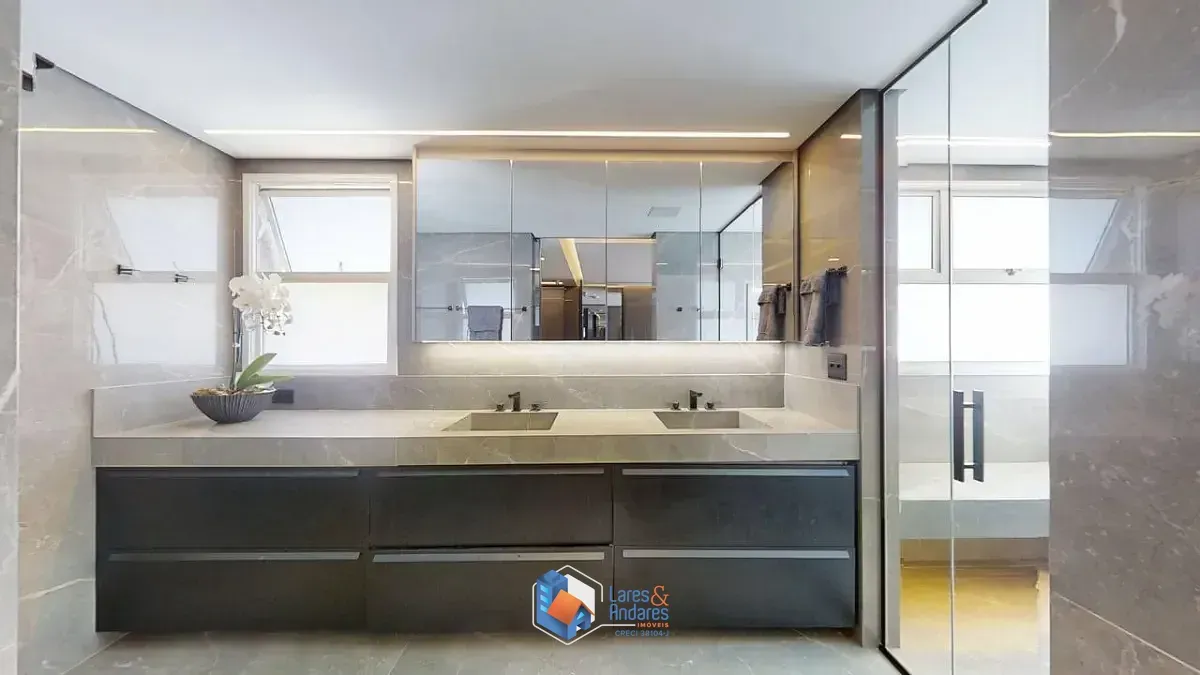 Imagem Cobertura para venda em Itaim Bibi com 2 quartos, sendo 2 suítes, 500m²