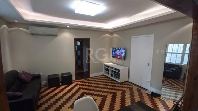 Imagem Apartamento para Venda - 60.5m², 1 dormitório, 2 vagas locadas no prédio - Floresta