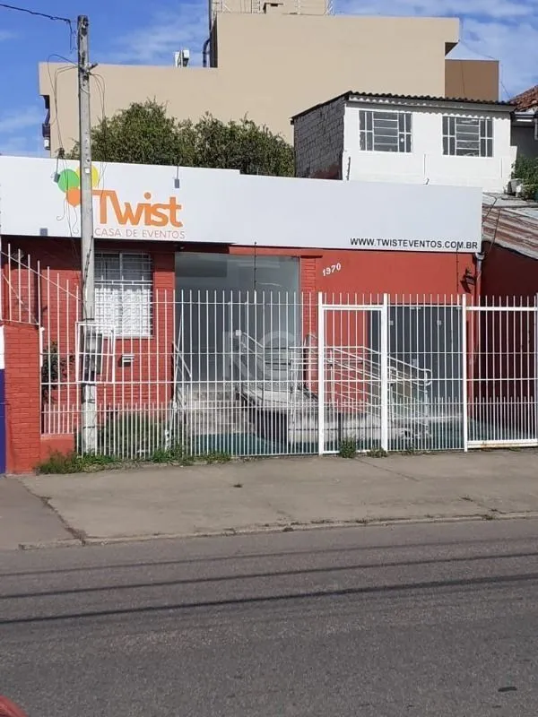 Imagem Casa Comercial para Aluguel no Bairro São João - Porto Alegre- 150m²,