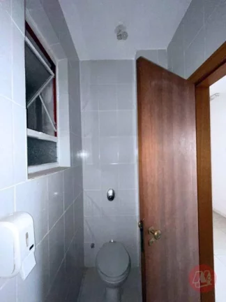 Imagem Sala comercial na rua Felipe Camarão no bairro Rio Branco.