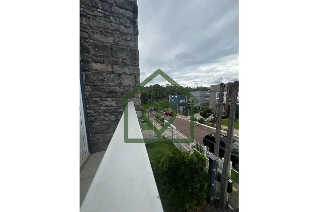 Imagem Bem-vindo a esta incrível casa à venda, localizada no charmoso bairro Lomba do Pinheiro, em Porto ...