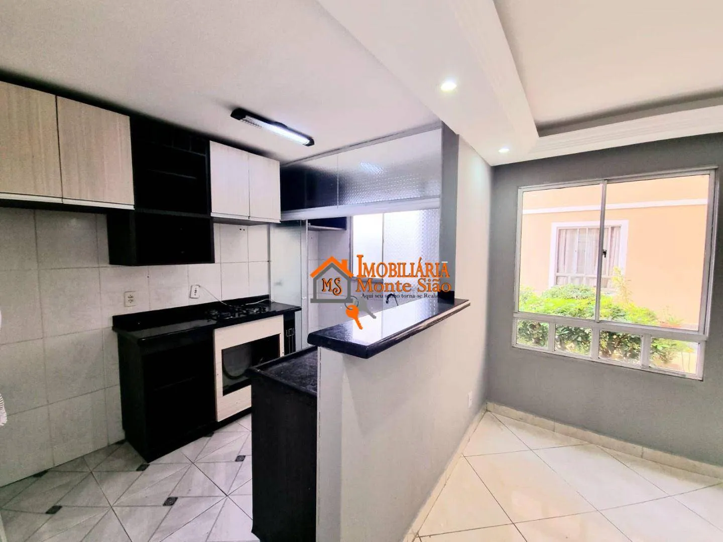 Foto do imóvel Apartamento com 2 dormitórios à venda, 45 m² por R$ 249.000,00 - Água Chata - Guarulhos/SP