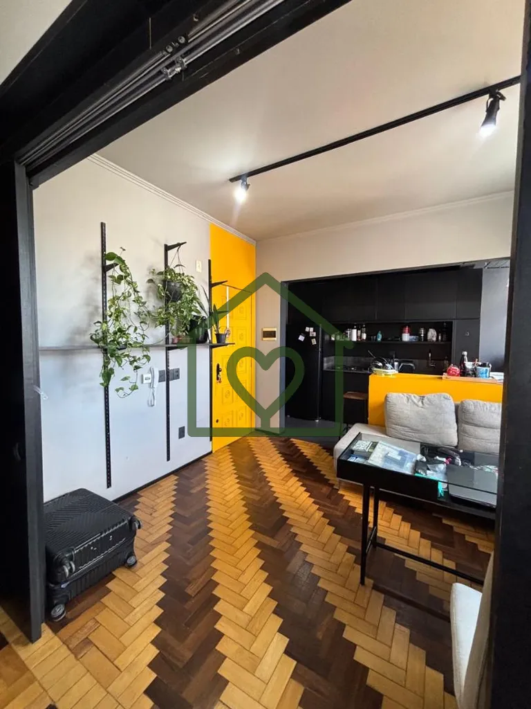 Imagem Vendo apartamento totalmente mobiliado e equipado, na Praça Conde esquina Duque de Caxias, a poucos...