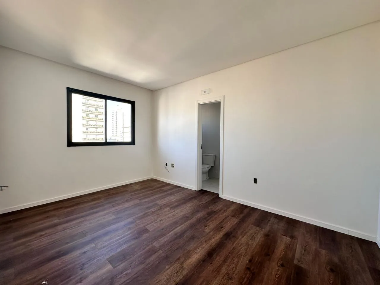 Imagem Apartamento com vista para o mar à venda com 276m2 por R$ 3.950.000,00