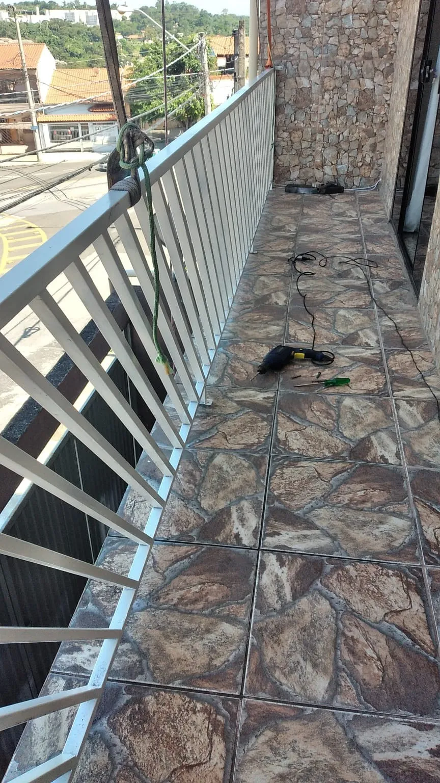 Imagem Salão Comercial e Casa à Venda no Jd. Sto. Amaro, Zona Norte de Sorocaba - 94m² e 90m²