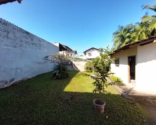 Imagem CASA NO BAIRRO GLÓRIA COM TERRENO MEDINDO 625 M² SENDO 12,5M FRENTE X 50M PROFUNDIDADE
