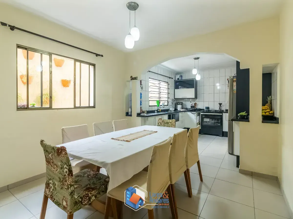 Imagem Sobrado para venda em Moinho Velho com 4 quartos, 206m²