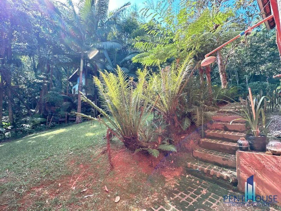 Imagem Casa para Venda em Balneário Camboriú, Praia do Estaleiro, 3 dormitórios, 1 suíte, 2 banheiros, 2 vagas