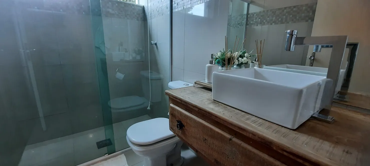 Imagem Casa à venda 4 Quartos, 2 Suites, 4 Vagas, 392M², Jardim Indepedência, Guaratinguetá - SP