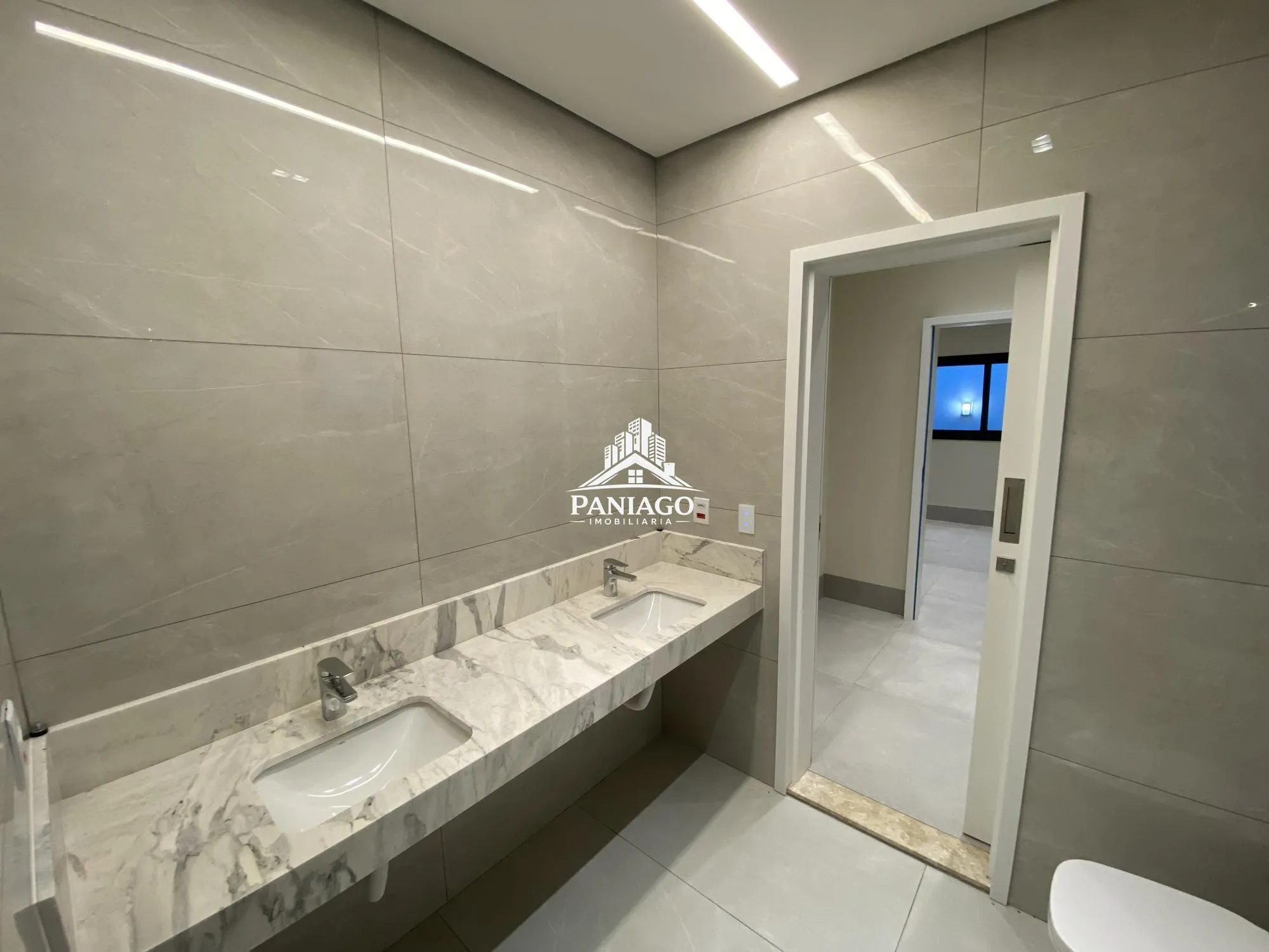 Imagem Casa Térrea Belvedere II, 3 Suítes, Piscina Aquecida, Energia Solar R$ 1.790.000