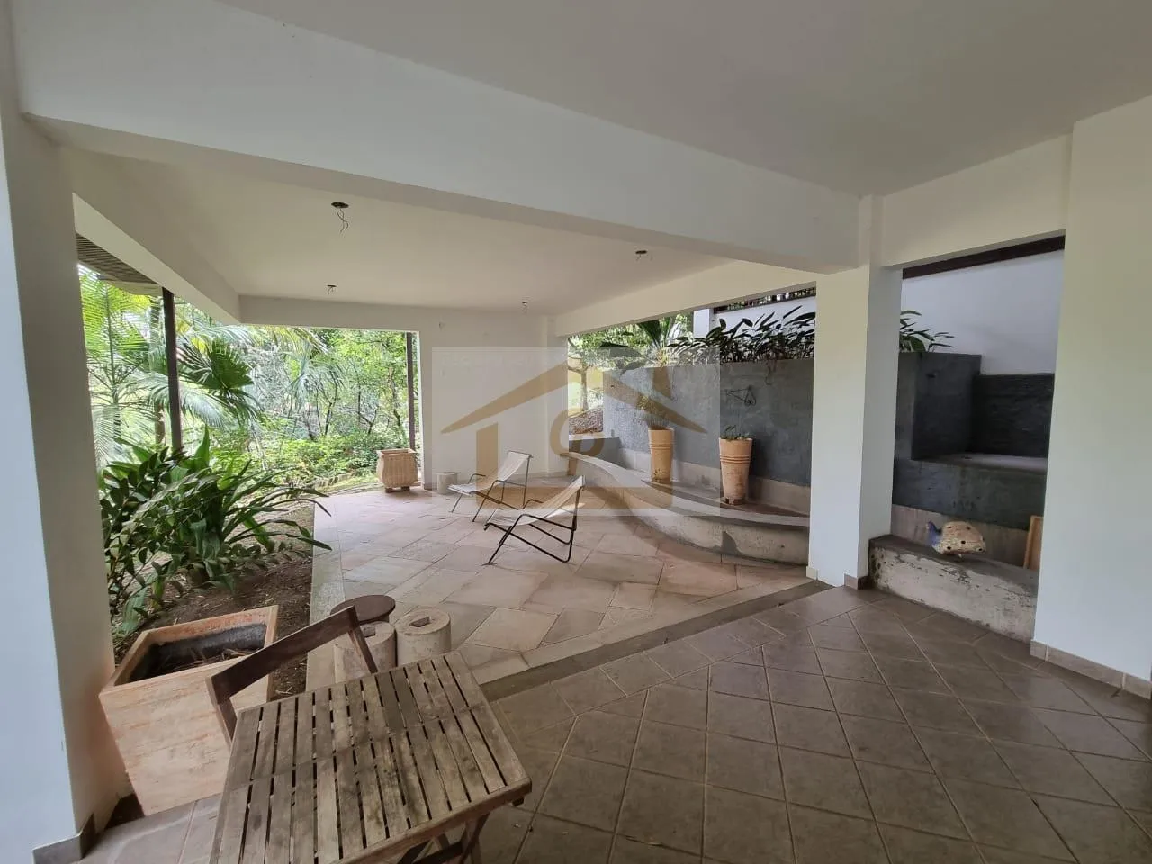 Imagem Conforto, segurança e natureza!!! Casa com 3 suítes , 4 vagas - *Granja Viana