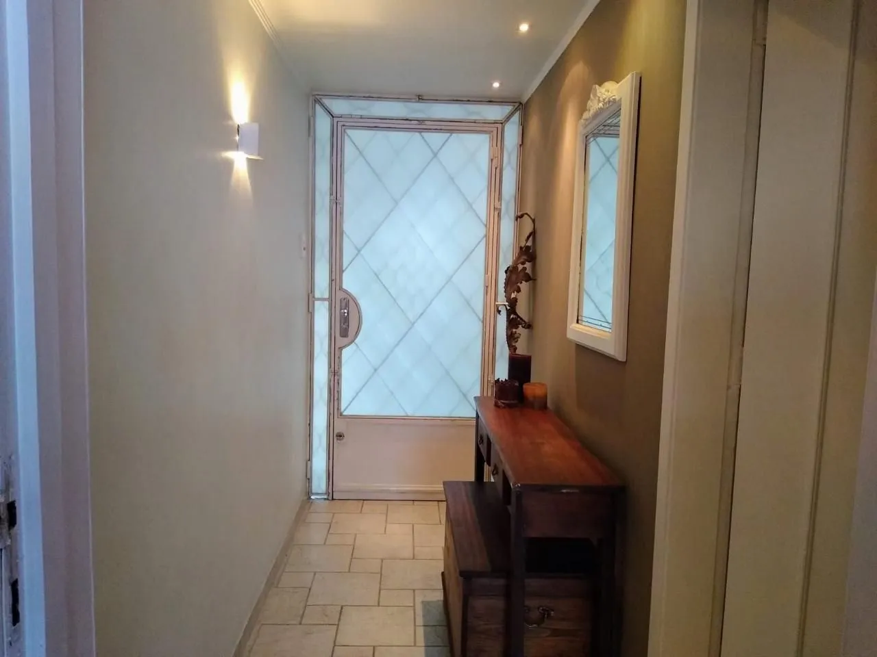 Imagem Vende-se apartamento com 3 quartos(1 suíte), 114m² e 1 vaga - Moinhos de Vento
