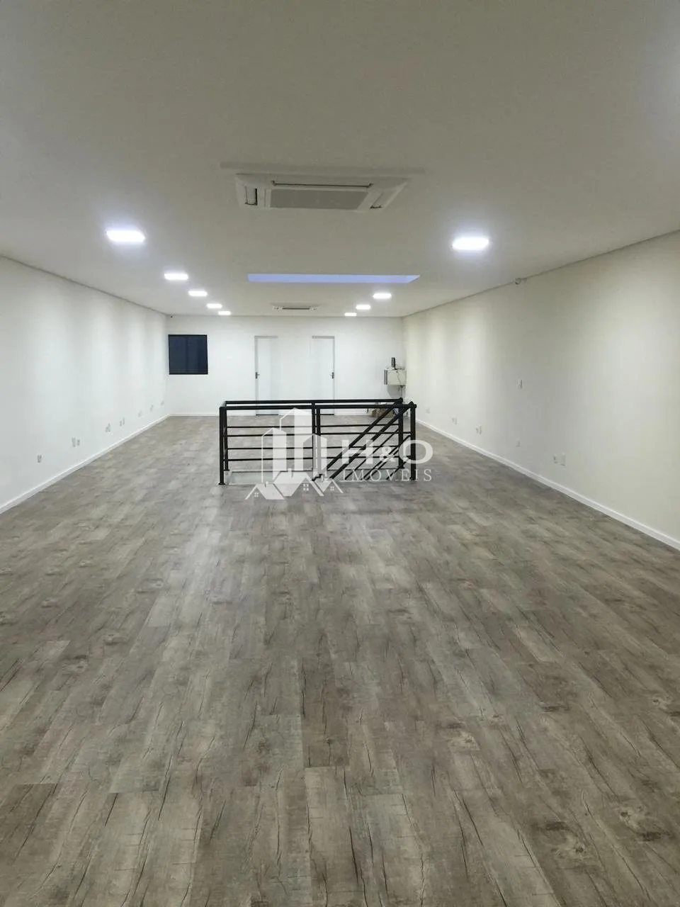 Imagem Prédio Comercial - 588m² de área útil | Vila Carrão